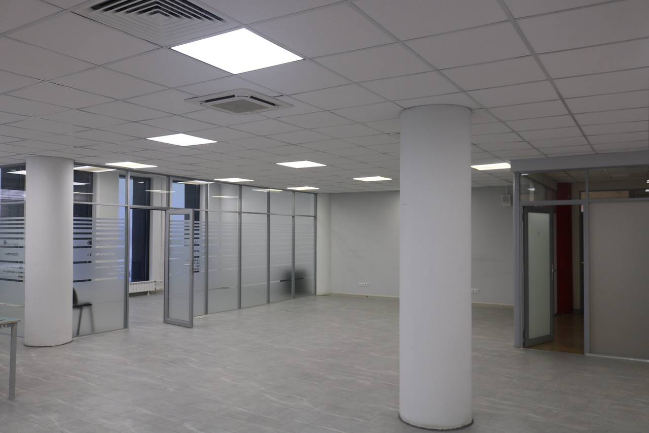 Просторный современный офис площадью 150 м 2